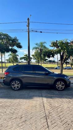 BMW X1 2.0 16V TURBO ACTIVEFLEX SDRIVE20I 4P AUTOMÁTICO BMW X1 2.0 16V TURBO ACTIVEFLEX SDRIVE20I 4P AUTOMÁTICO